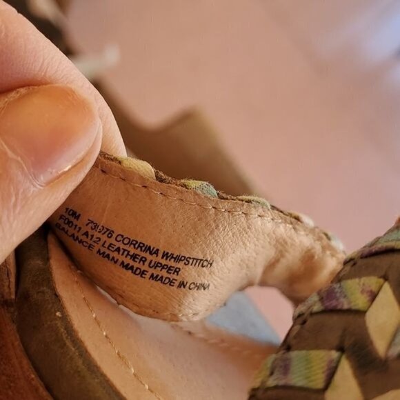 Frye Corrina Whipstitch Leather 5" Wedge 1" Platform Adjustable Sz 10 Sandal - Picture 11 of 13